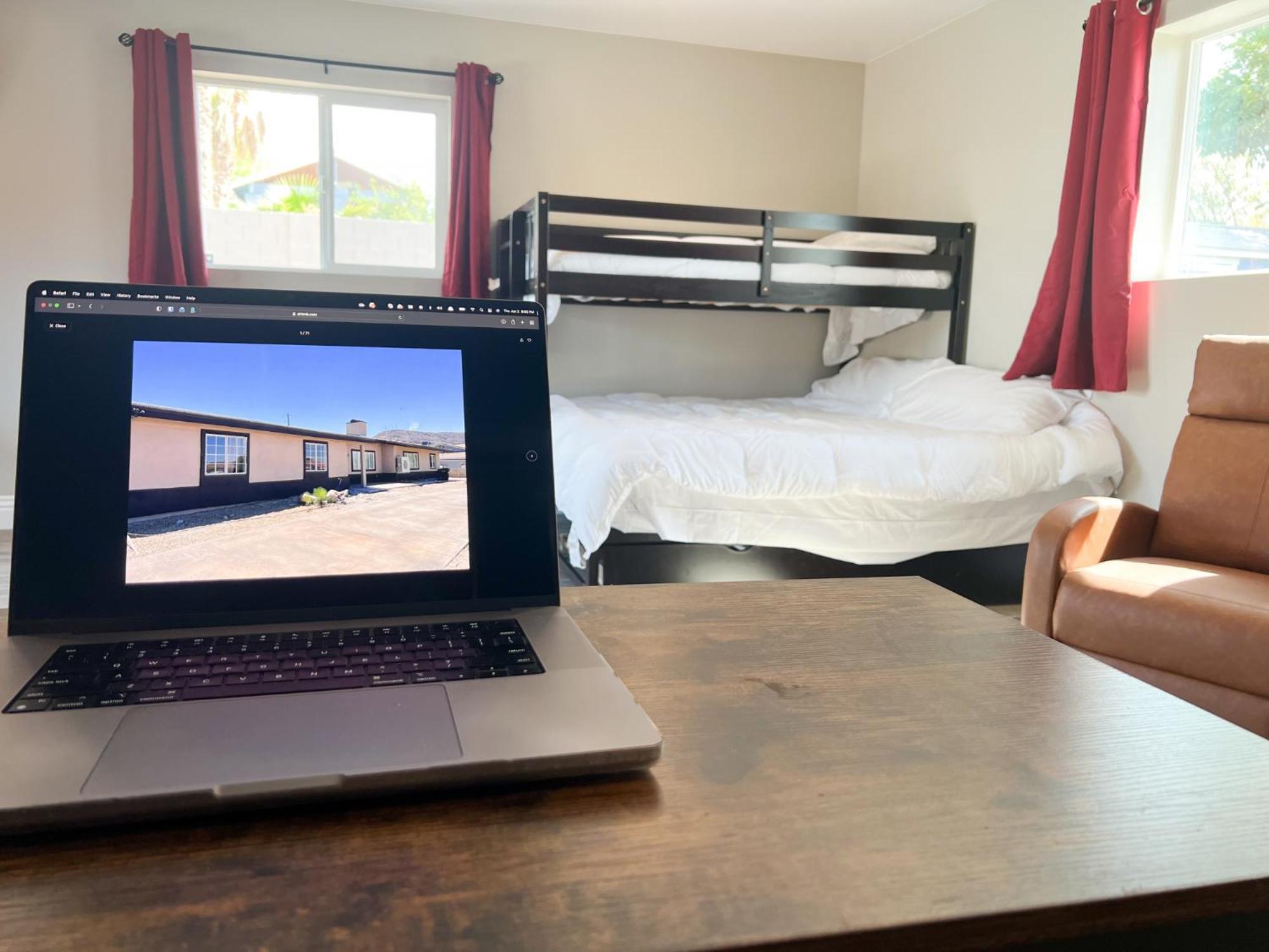 Lux Private Home - Pool, Billiards, 8 Smart Tvs, Board Games, Cotton Bedding - The Stone Sanctuary At Mccullough Hills Trailhead Λας Βέγκας Εξωτερικό φωτογραφία