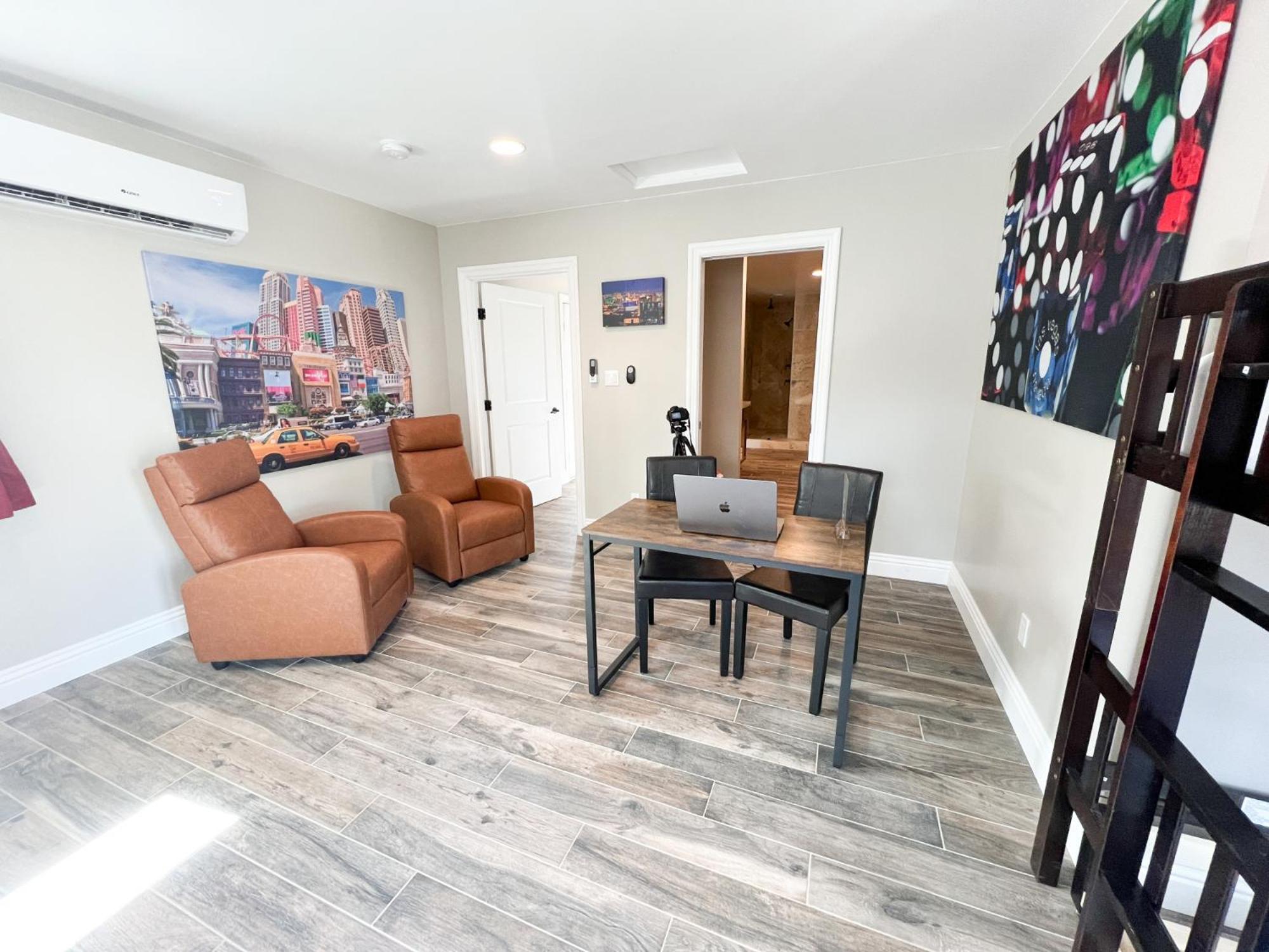 Lux Private Home - Pool, Billiards, 8 Smart Tvs, Board Games, Cotton Bedding - The Stone Sanctuary At Mccullough Hills Trailhead Λας Βέγκας Εξωτερικό φωτογραφία