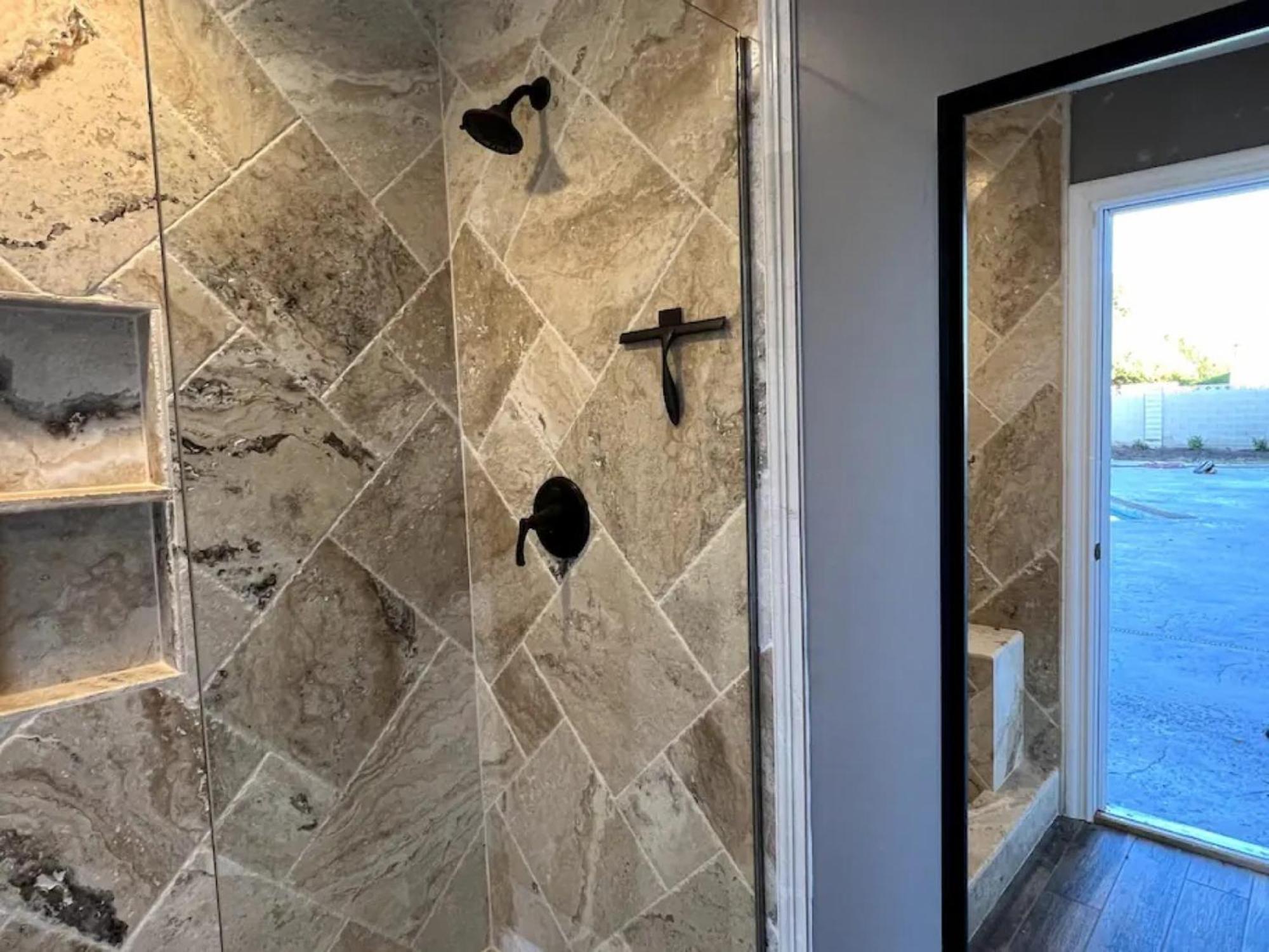 Lux Private Home - Pool, Billiards, 8 Smart Tvs, Board Games, Cotton Bedding - The Stone Sanctuary At Mccullough Hills Trailhead Λας Βέγκας Εξωτερικό φωτογραφία